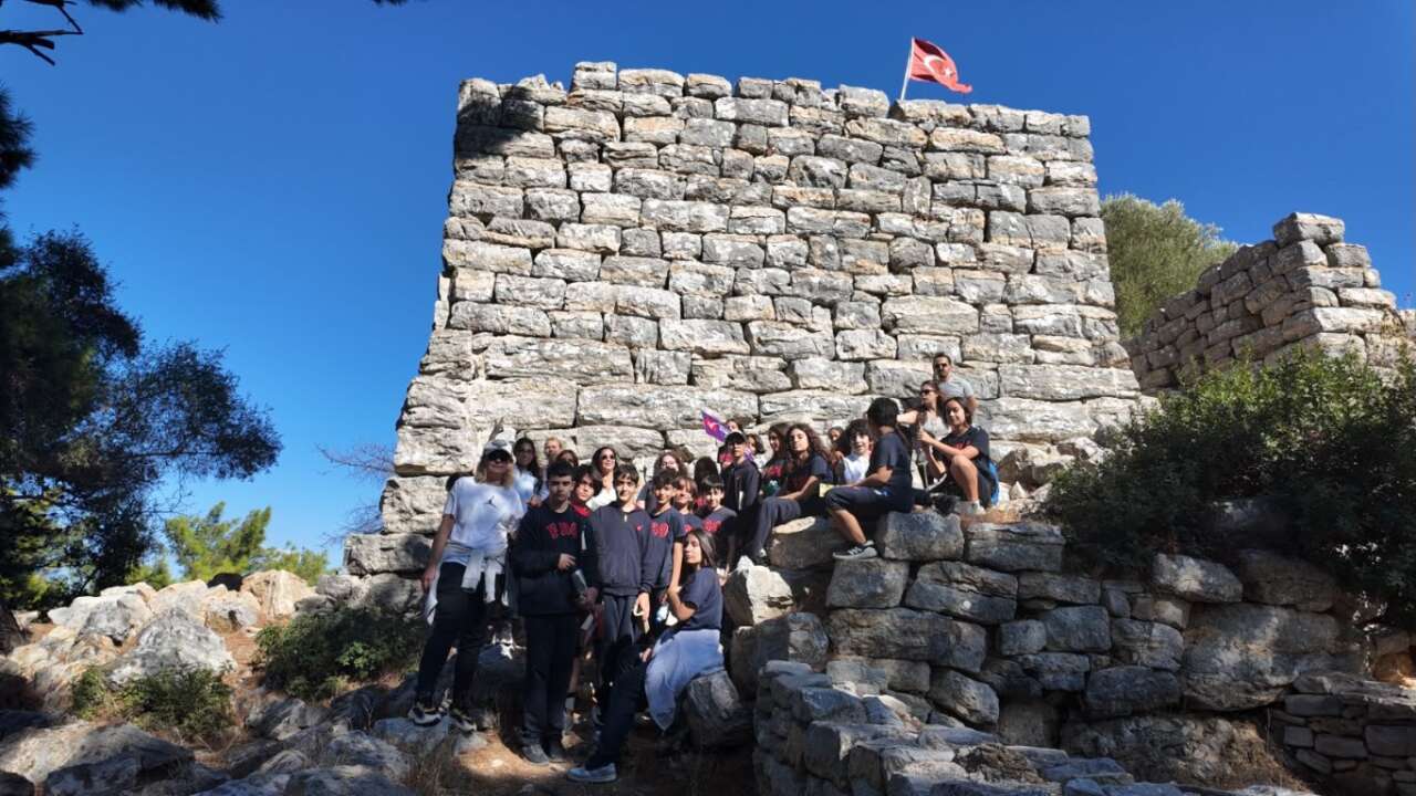 Bodrum’da Öğrenciler Pedasa Antik Kenti’nde Tarihle Buluştu 3